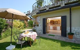 A&B Le Terrazze del Sale' - Apartment and Breakfast
